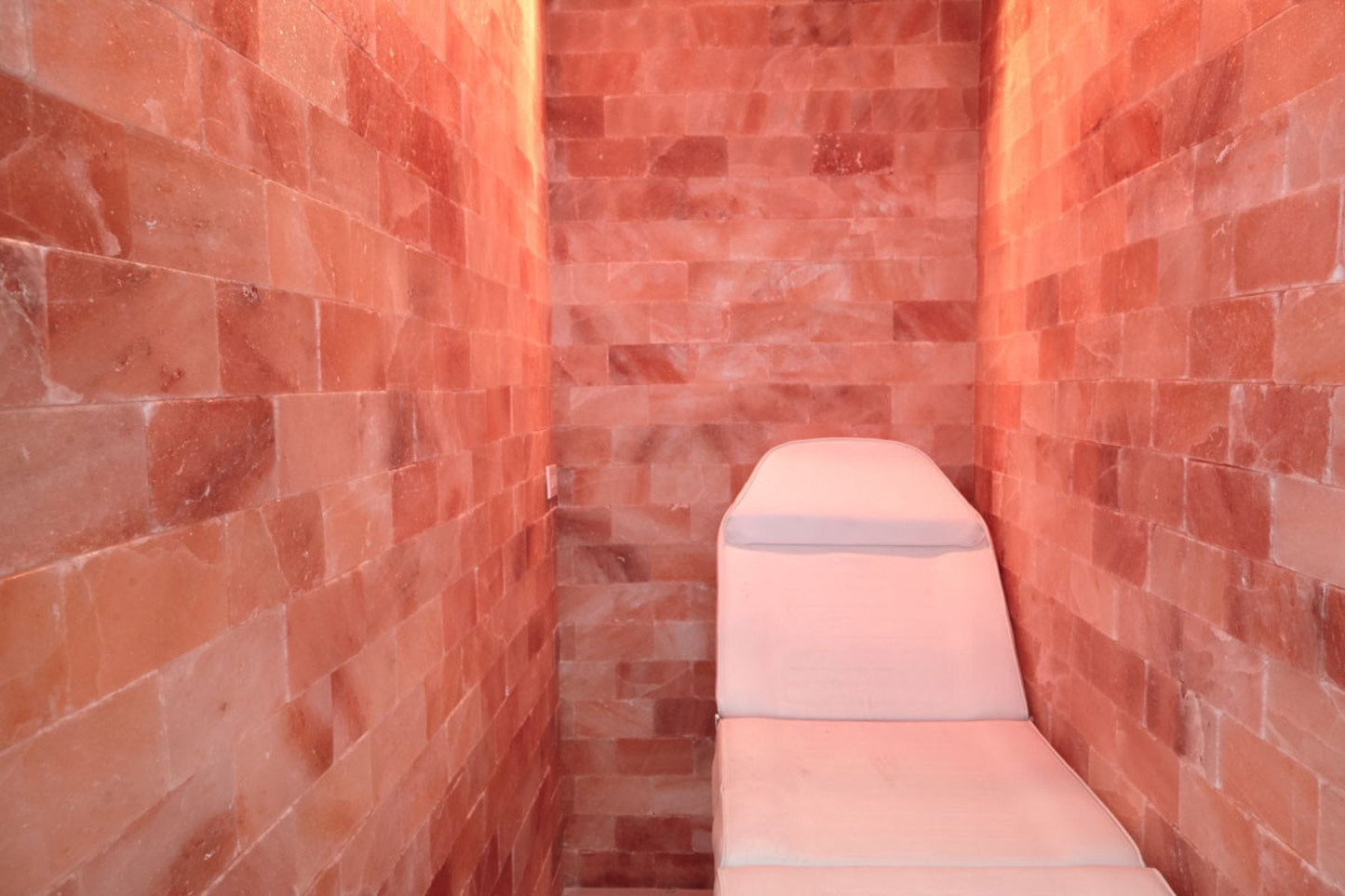 Himalayan Salt Room 8' x 8' Surface Area - 4"x8"x2"
